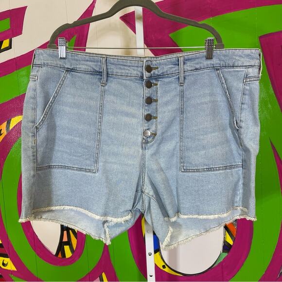 a.n.a Pants - ANA, High Rise Denim Button-Fly Women Shorts. Size 20W. Excellent condition!